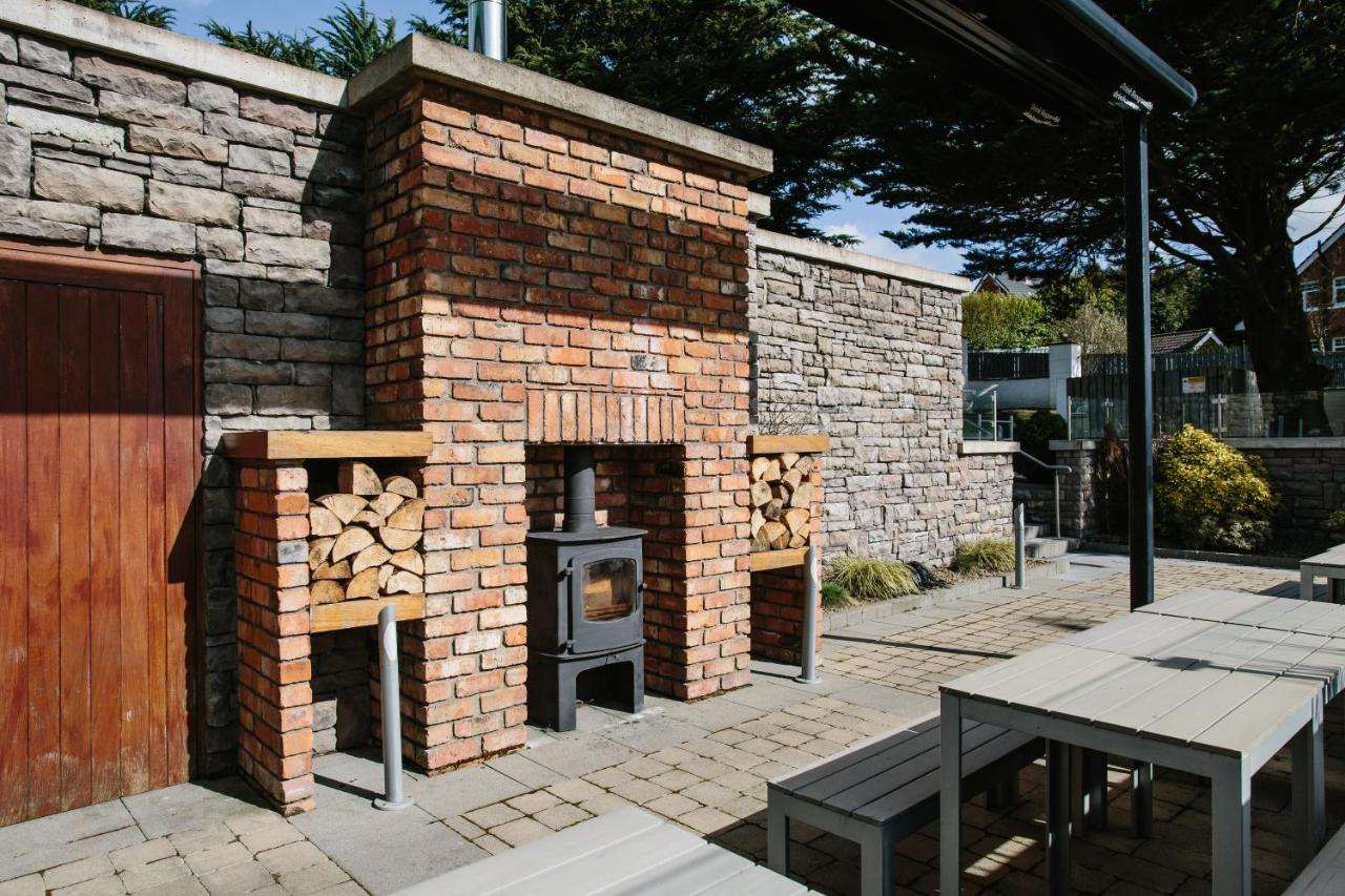 Ivanhoe Inn And Hotel Belfast Extérieur photo