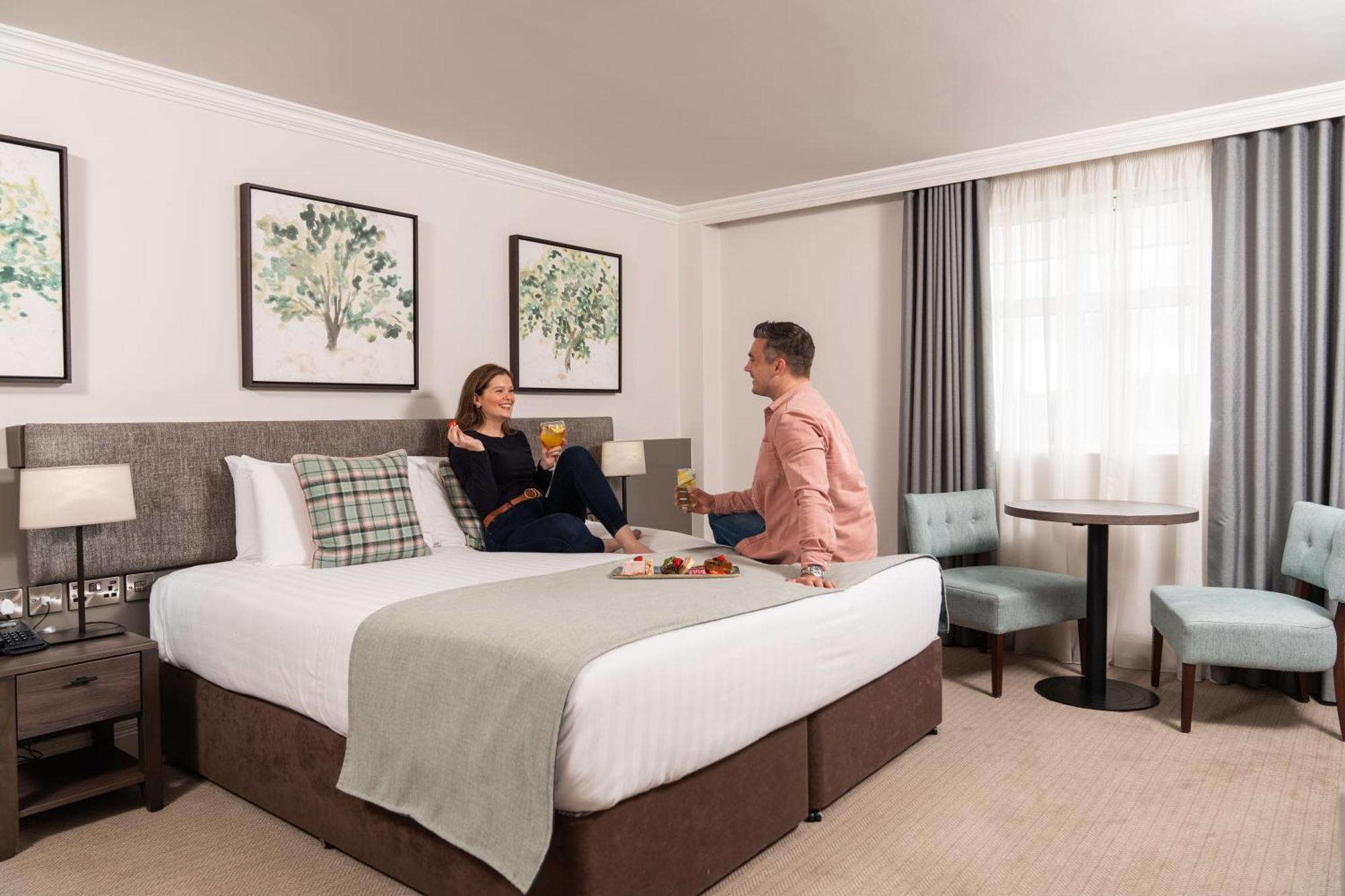 Ivanhoe Inn And Hotel Belfast Extérieur photo