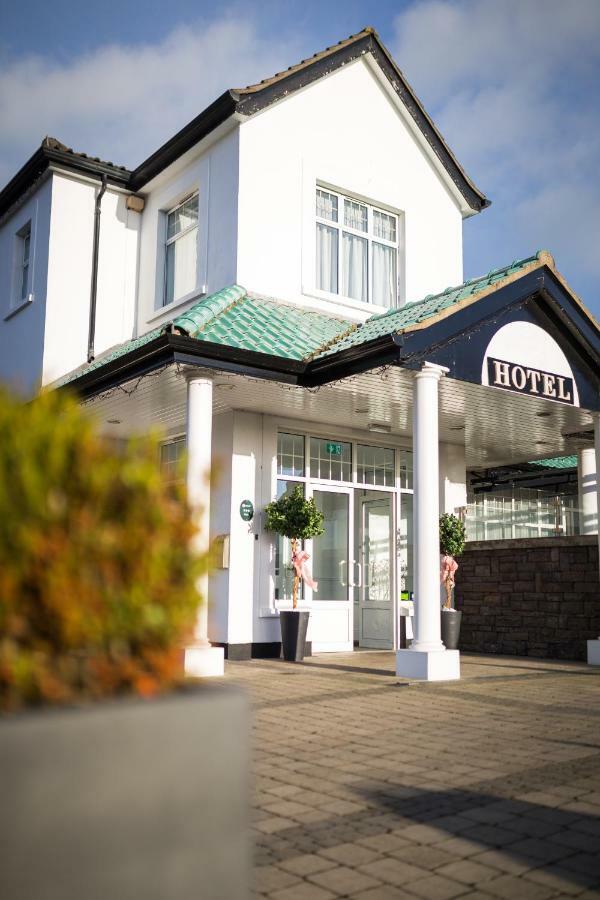 Ivanhoe Inn And Hotel Belfast Extérieur photo